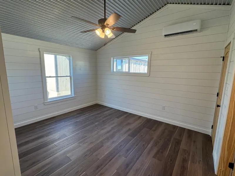 20x48 Tiny Home &ndash; Model 6327, bedroom