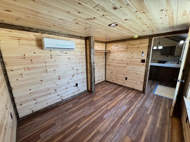 16x44 Tiny Home – Model 6928, bedroom