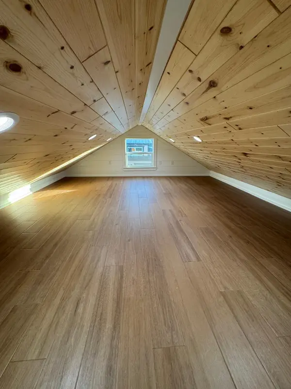 18x54 Tiny Home – Model 8530, the loft