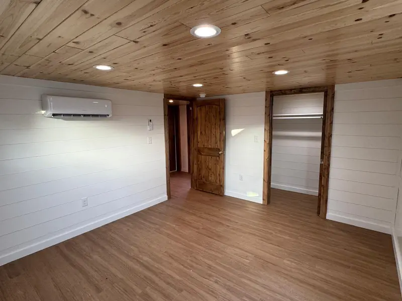 18x54 Tiny Home &ndash; Model 8530, room with a closet